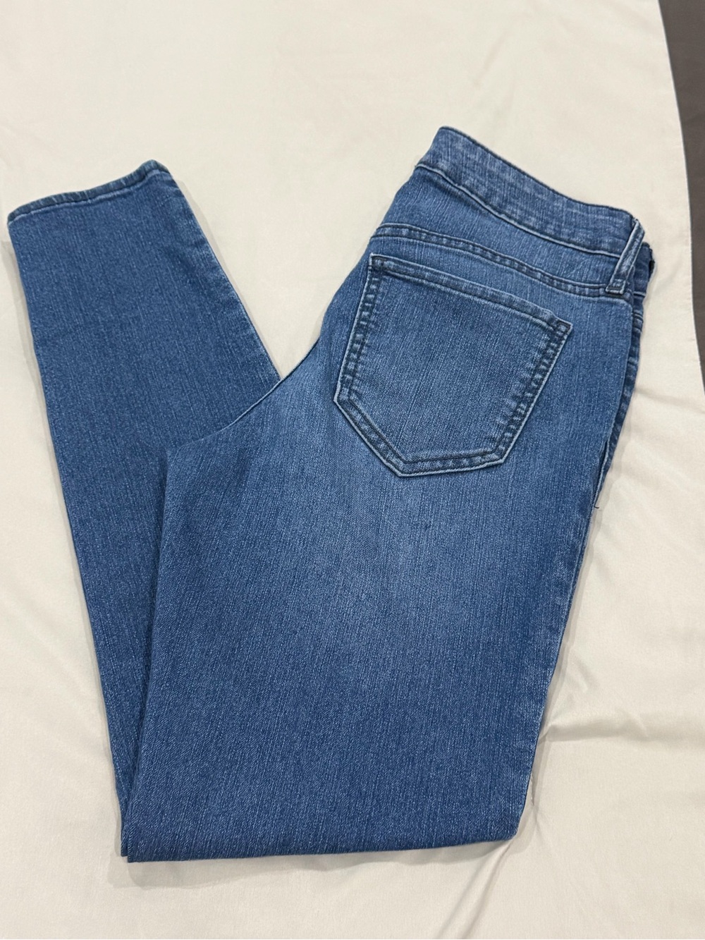 ☀️ Women’s Blue Mid-Rise Skinny Jeans
